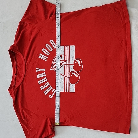 ๐ NWOT!! CHERRY MOOD GRAPHIC BASIC T SHIRT๐ - Picture 3 of 4